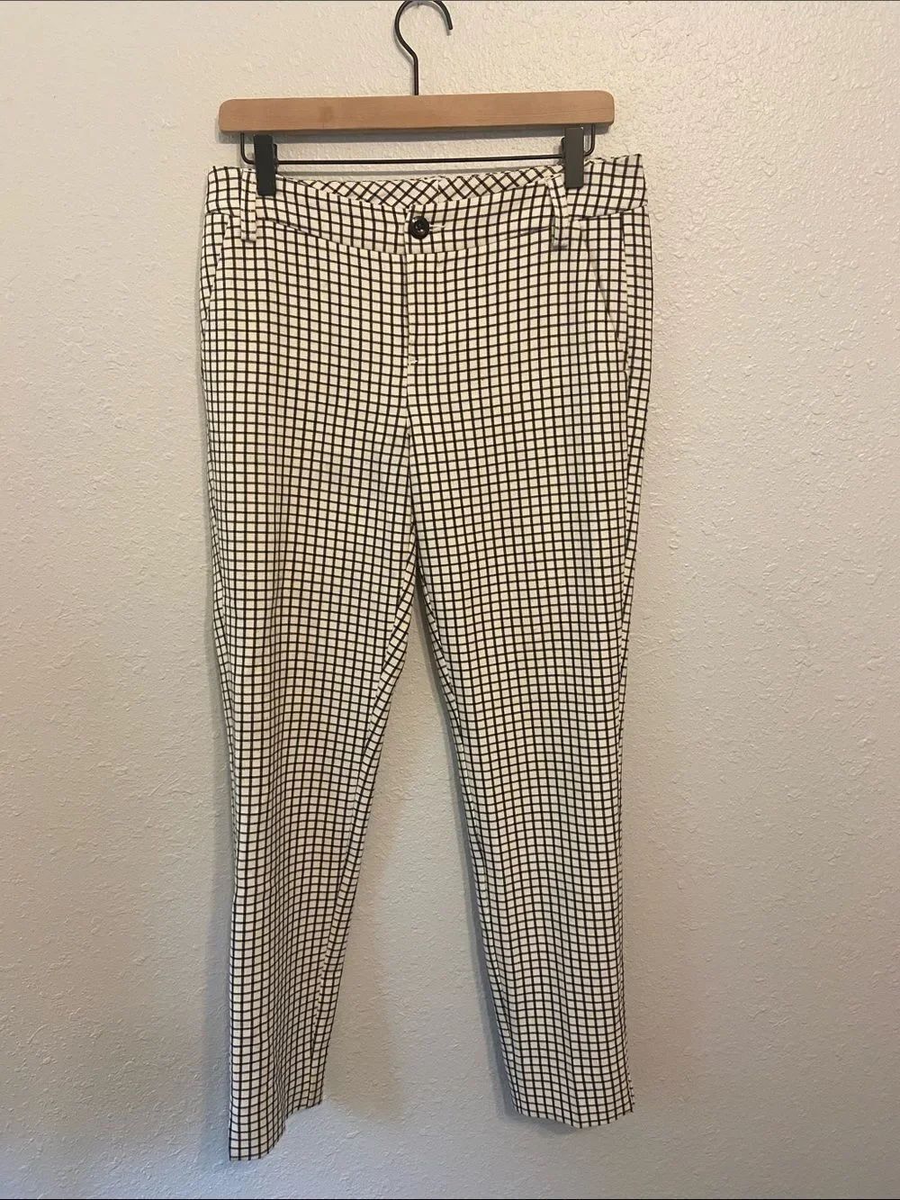 CAbi White & Black Plaid Windowpane Ankle Trousers Size 4